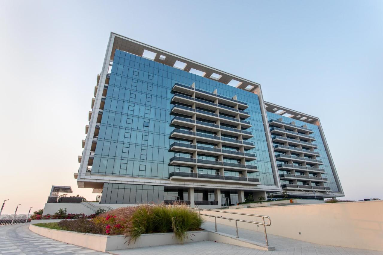 Live In The Middle Of Lagoons And Sea 라스알카이마 외부 사진