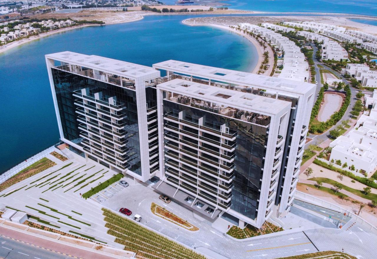 Live In The Middle Of Lagoons And Sea 라스알카이마 외부 사진